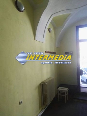 spatiu-comercial-de-inchiriat-centru-150euro-1